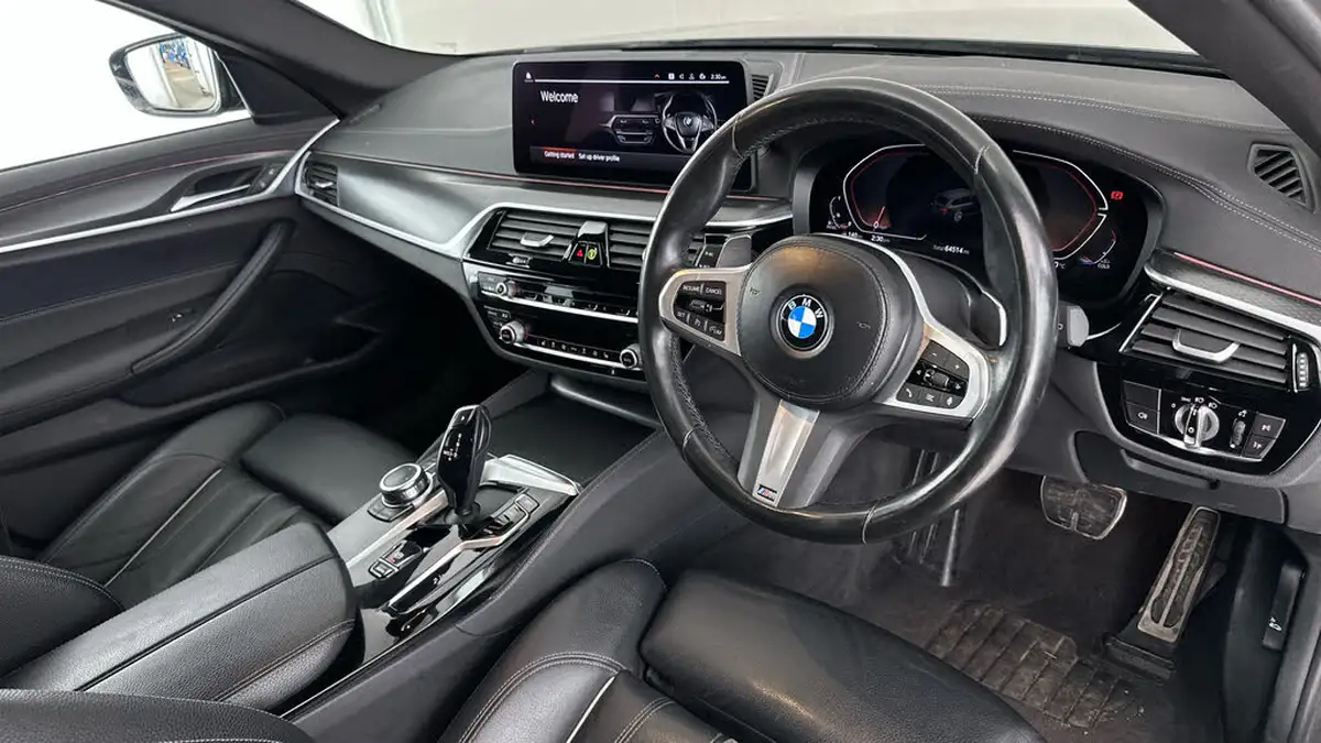 2022-bmw-5-series-20td-520d-m-sport-mht-touring-5d-big-8