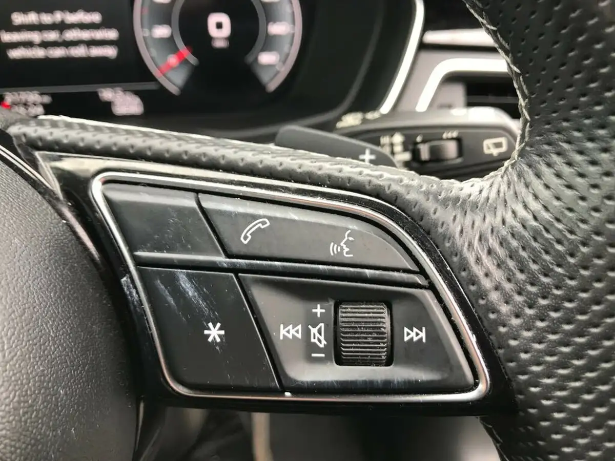 2021-audi-a4-avant-20-35-tfsi-black-edition-s-tronic-big-26