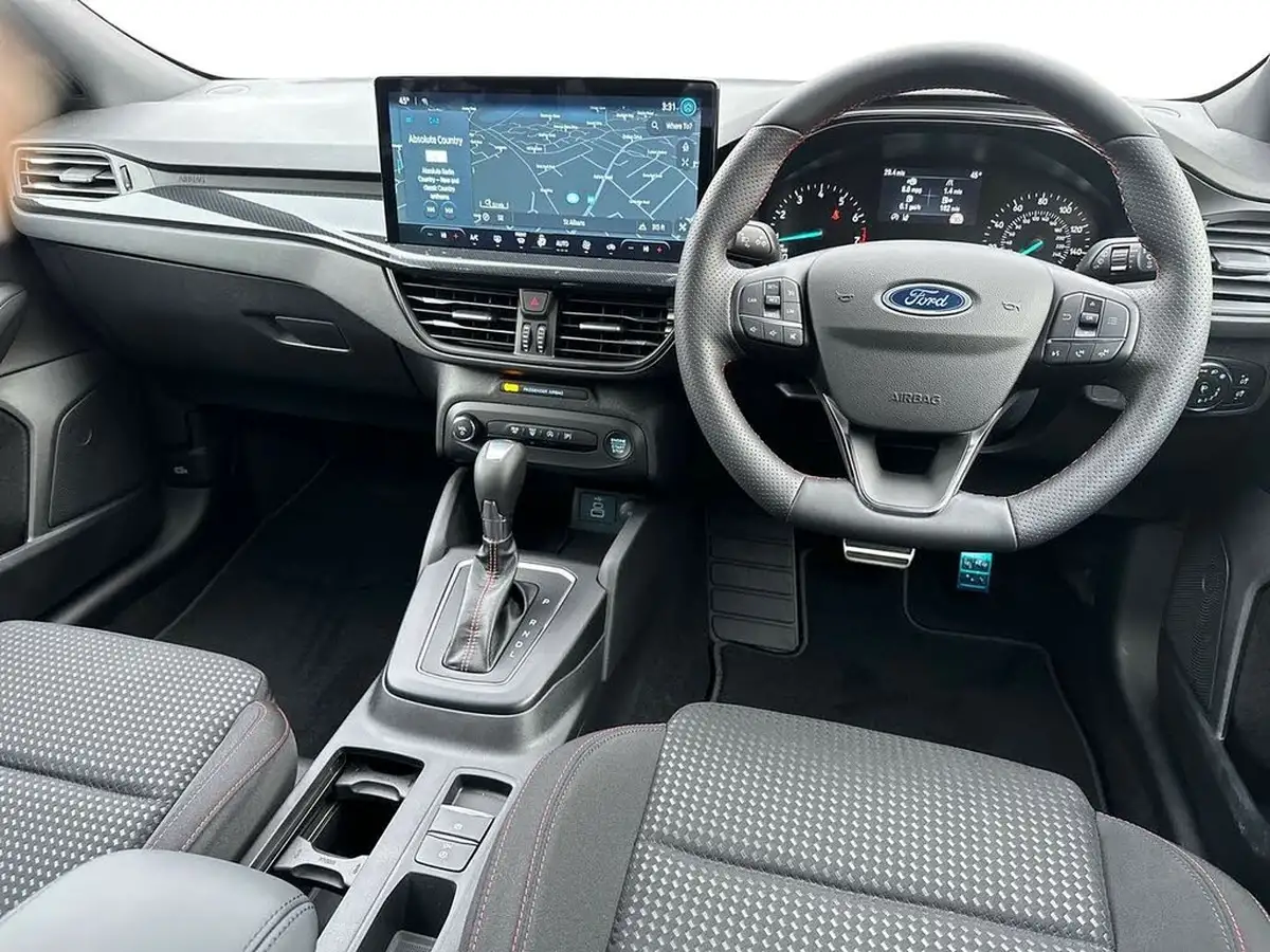 2025-ford-focus-10t-st-line-155ps-estate-powershift-big-13
