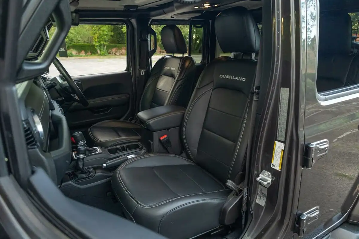 2019-jeep-wrangler-20-gme-overland-hard-5d-big-3