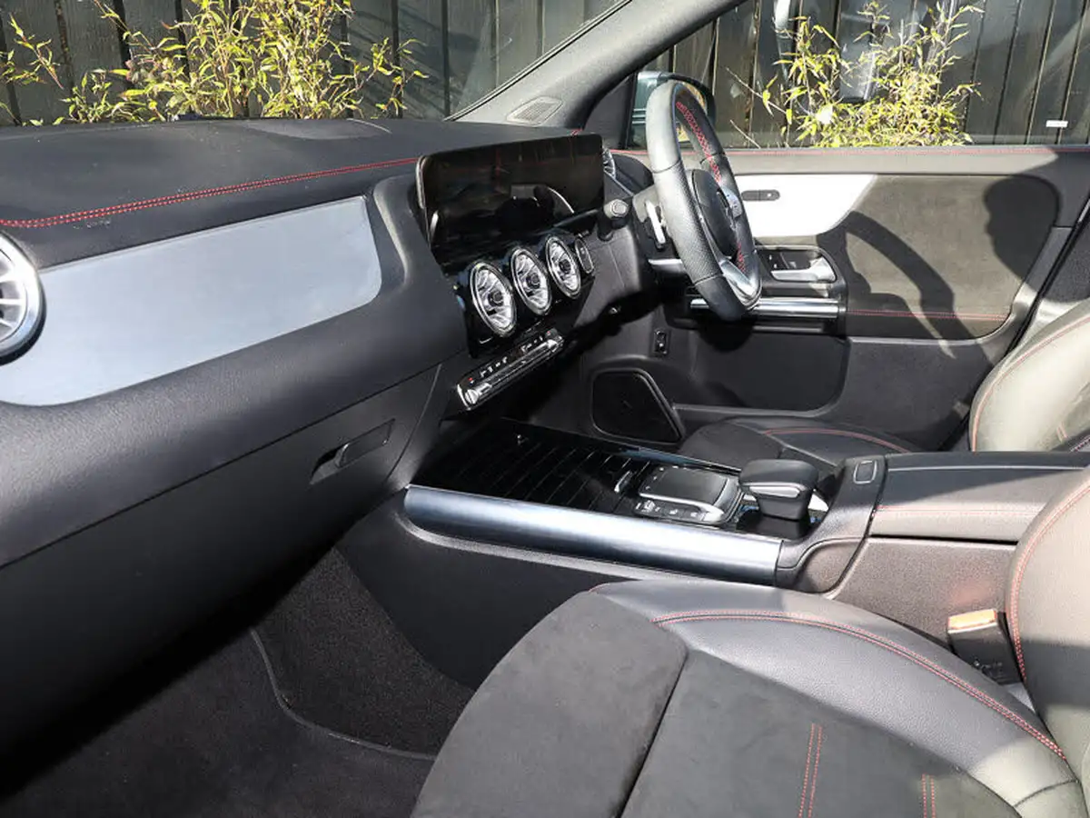 2021-mercedes-benz-eqa-e-eqa-250-amg-line-premium-big-2