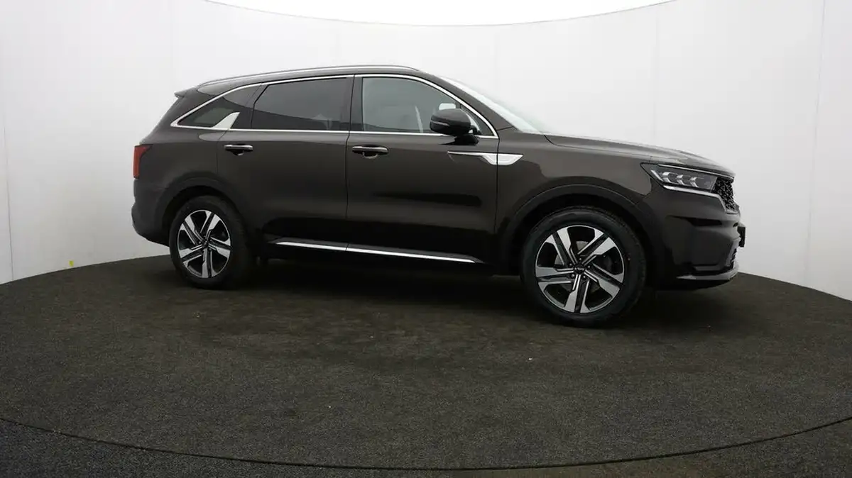 2022-kia-sorento-16-t-gdi-3-226bhp-hev-big-45