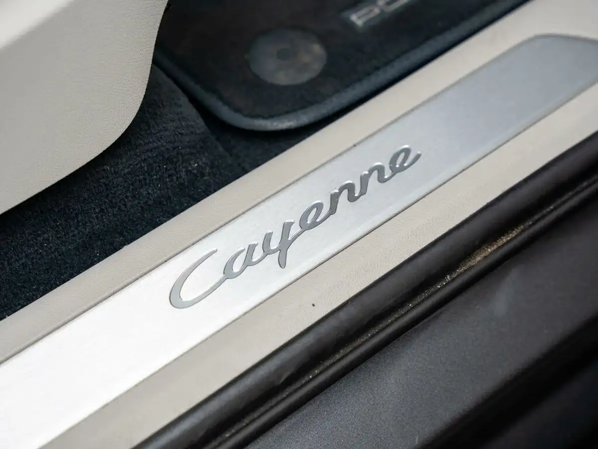 2019-porsche-cayenne-30-v6-e-hybrid-e-hybrid-coupe-big-28