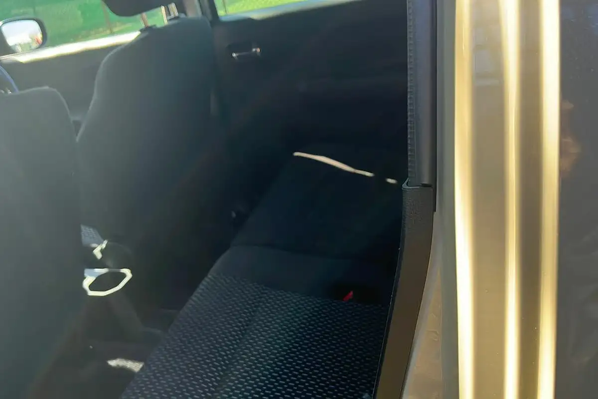 2022-suzuki-ignis-12-dualjet-sz5-big-4