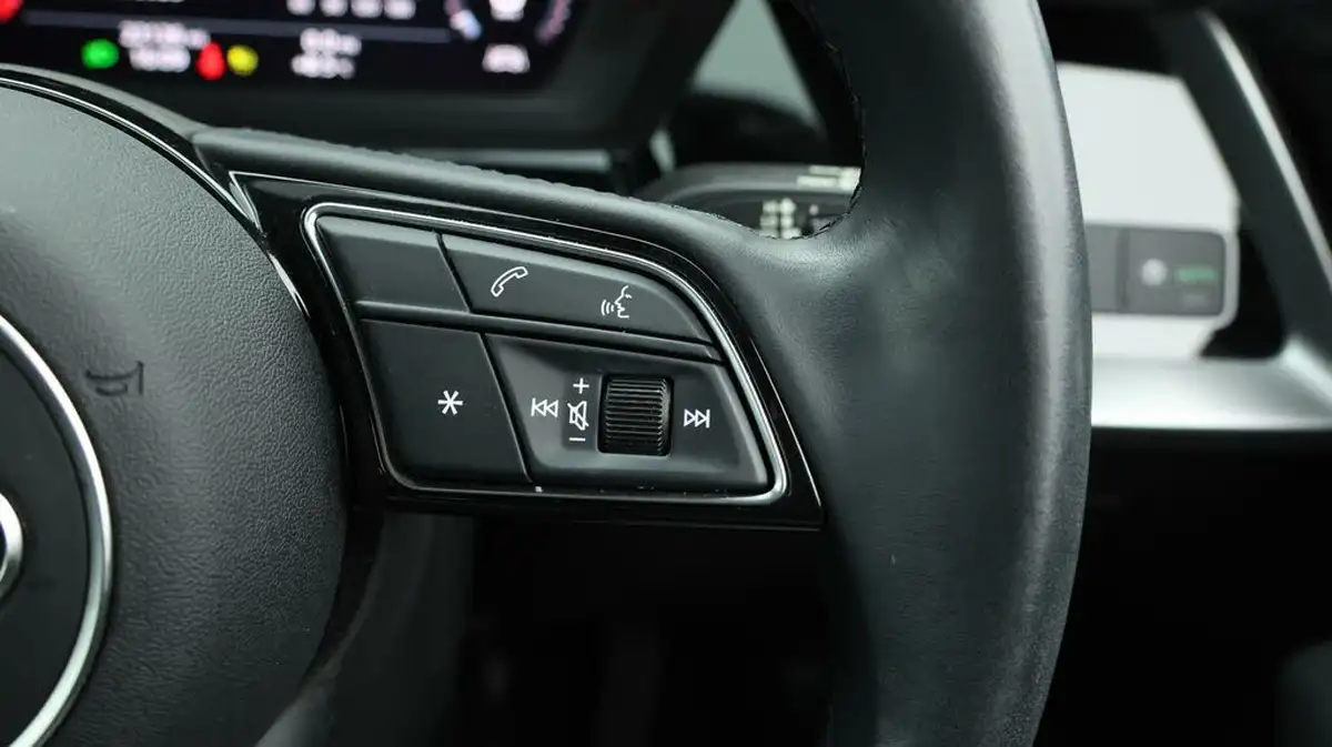 2021-audi-a3-20-30-tdi-technik-big-21