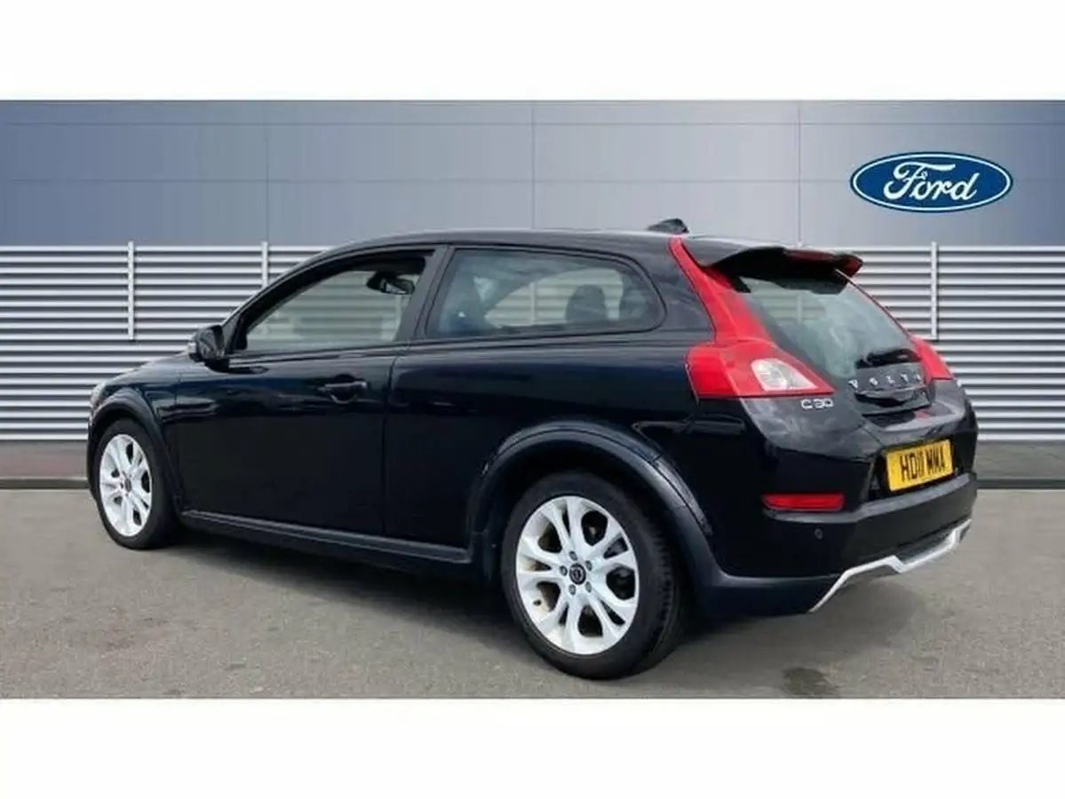 2011-volvo-c30-16d-d2-se-big-1