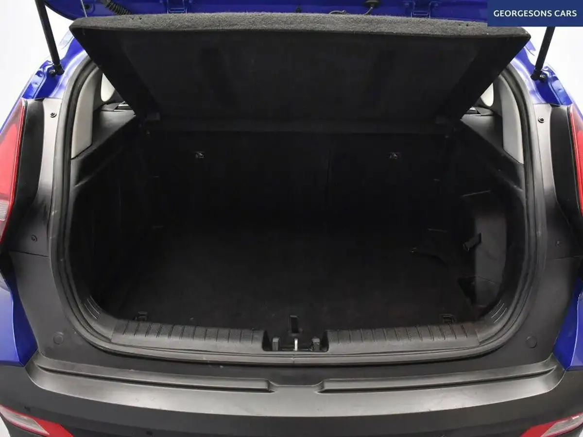 2021-hyundai-bayon-10-t-gdi-se-connect-big-8
