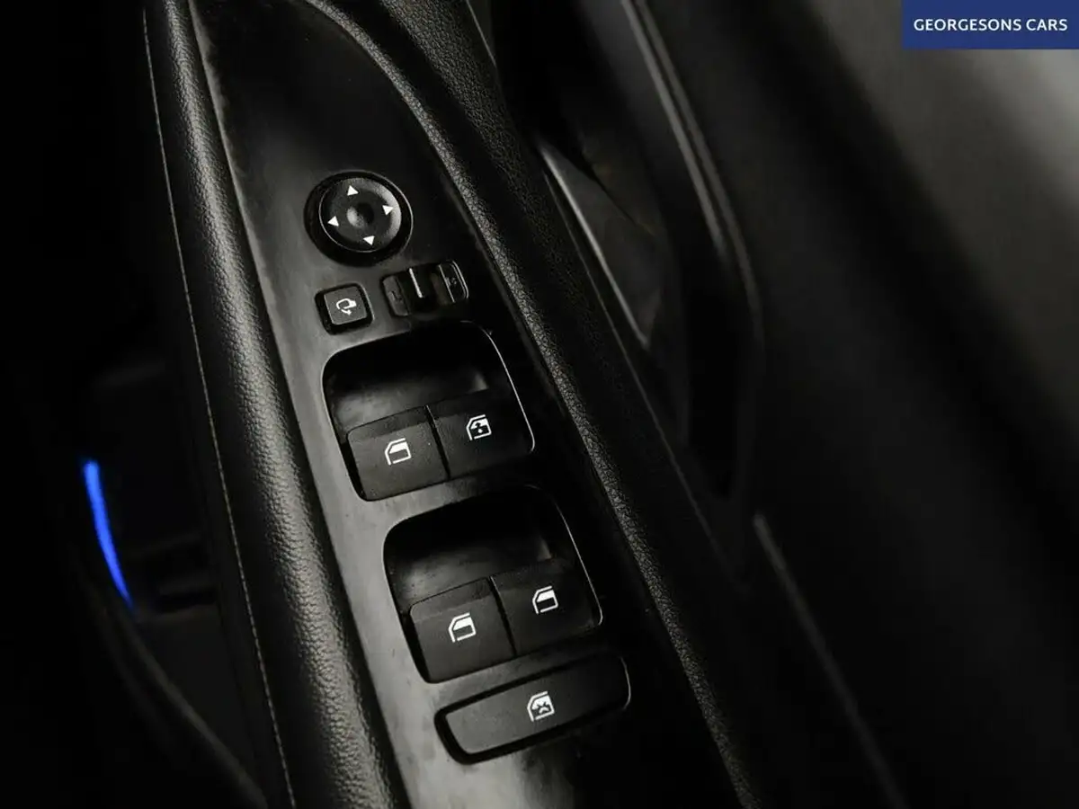 2021-hyundai-bayon-10-t-gdi-se-connect-big-36