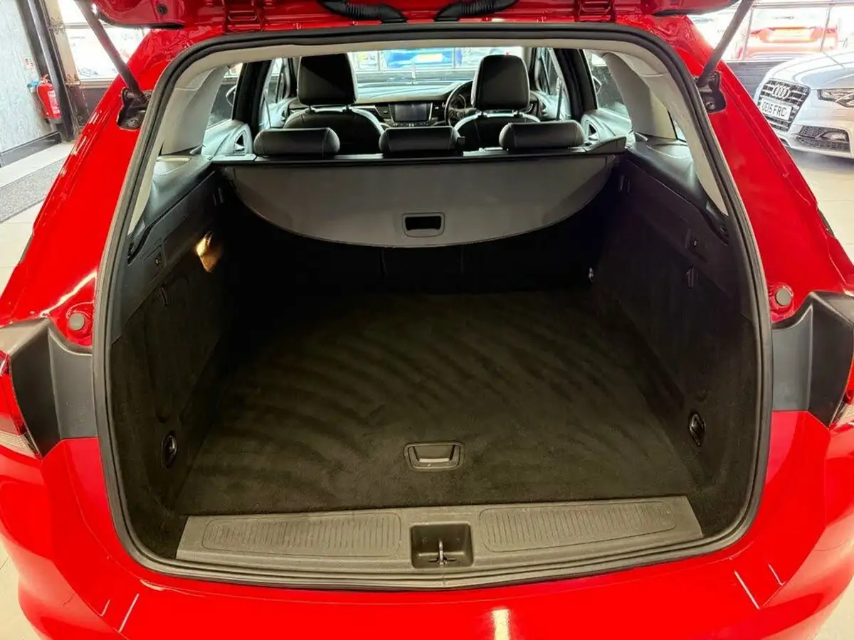 2018-vauxhall-astra-16cdti-elite-nav-110ps-sport-tourer-big-24