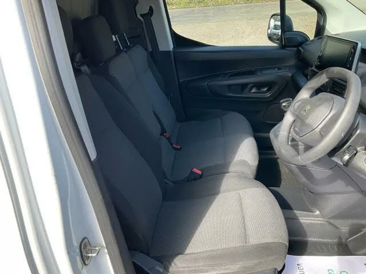 2022-peugeot-partner-15-bluehdi-1000-professional-premium-100pseu6d-big-15
