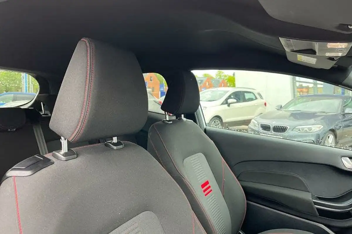 2022-ford-fiesta-big-16