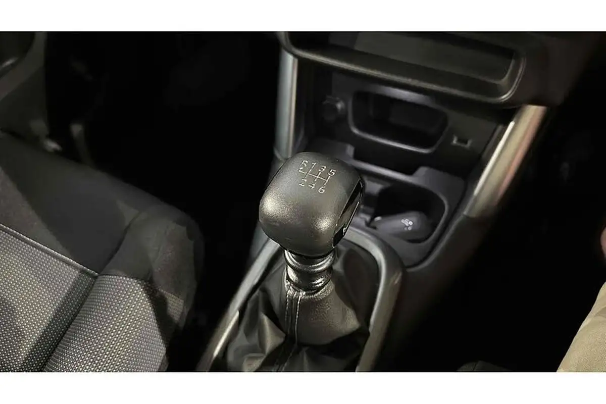2020-citroen-c3-aircross-12-puretech-feel-110ps-ss-big-36