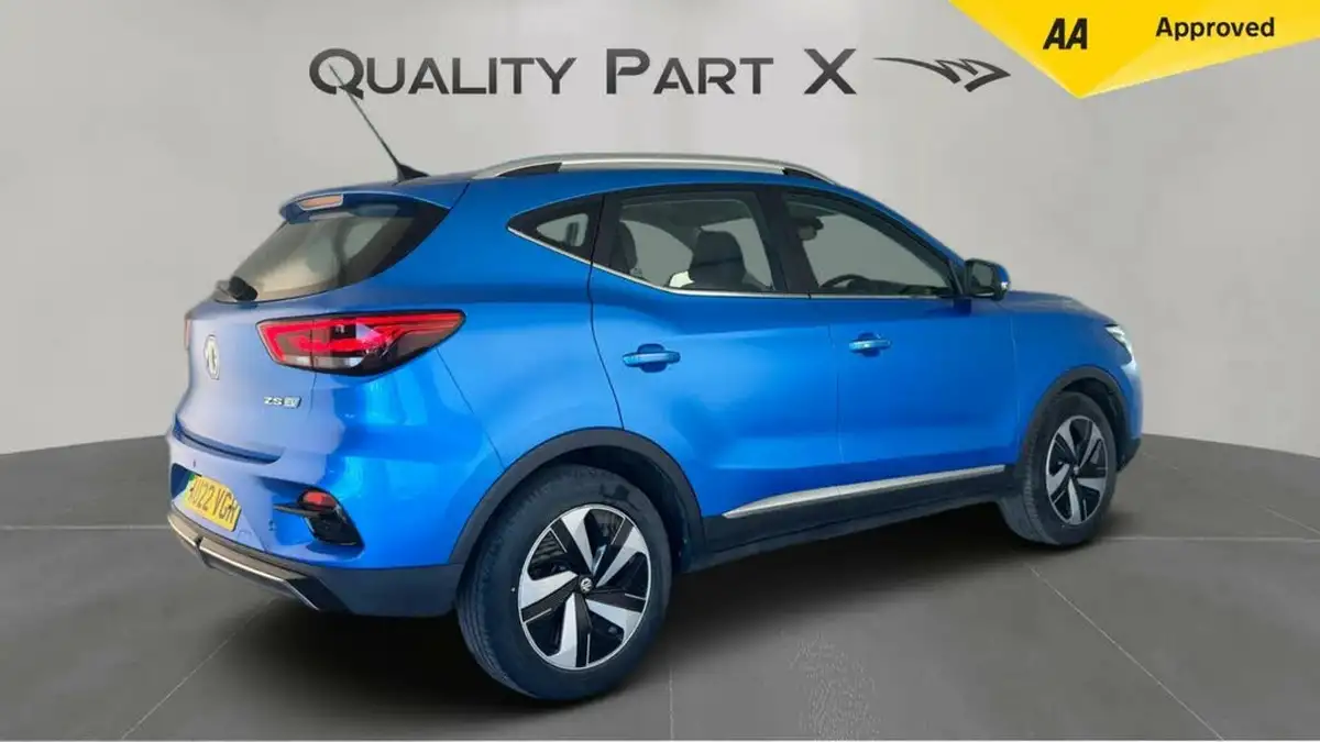 2022-mg-zs-suv-e-trophy-ev-176ps-big-2