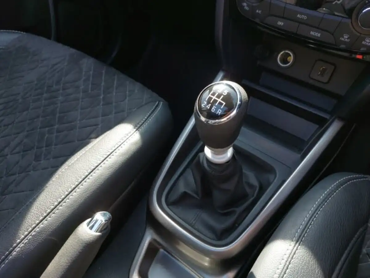 2022-suzuki-vitara-14-boosterjet-sz5-big-11