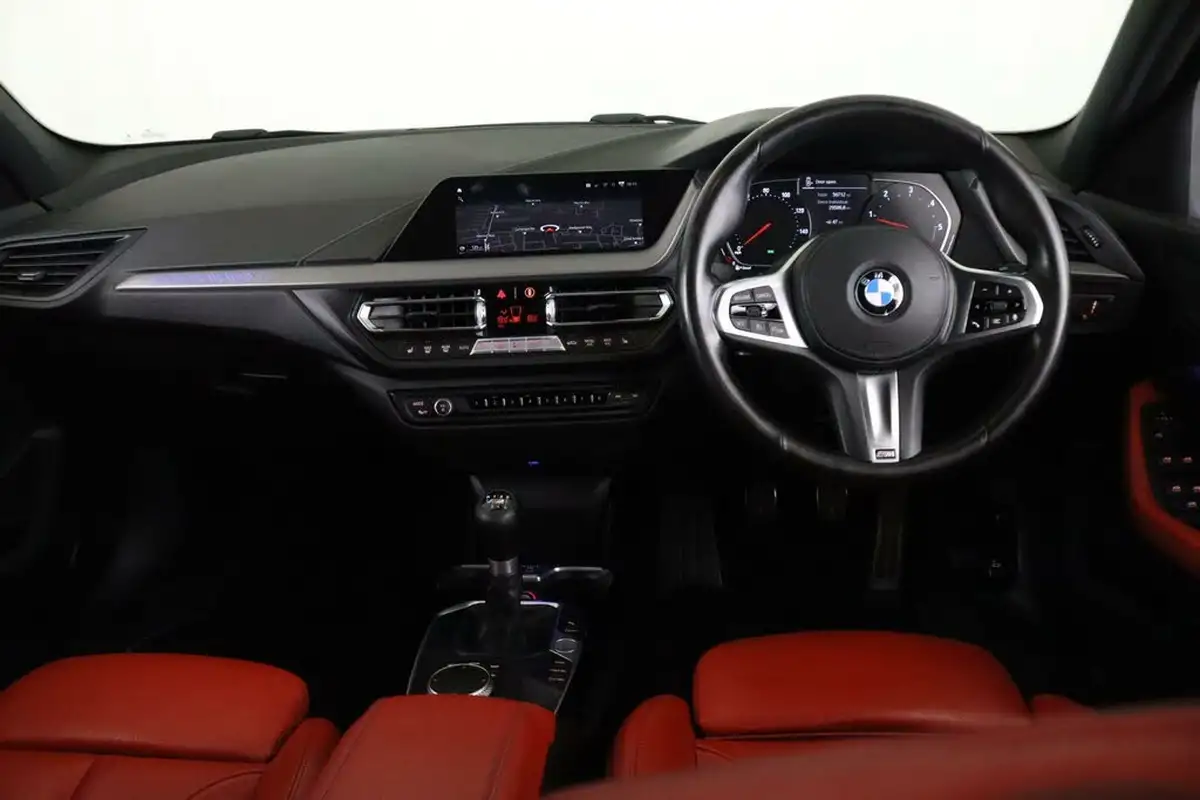 2020-bmw-1-series-20td-118d-m-sport-big-17