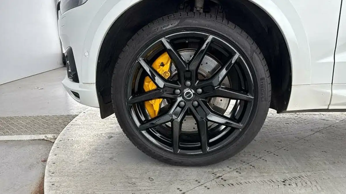 2021-volvo-xc60-20-t8-polestar-engineered-405bhp-twin-engine-big-38