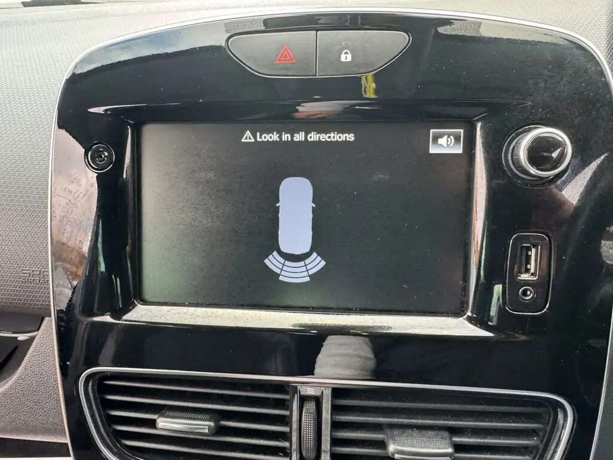 2019-renault-clio-09-tce-gt-line-big-60