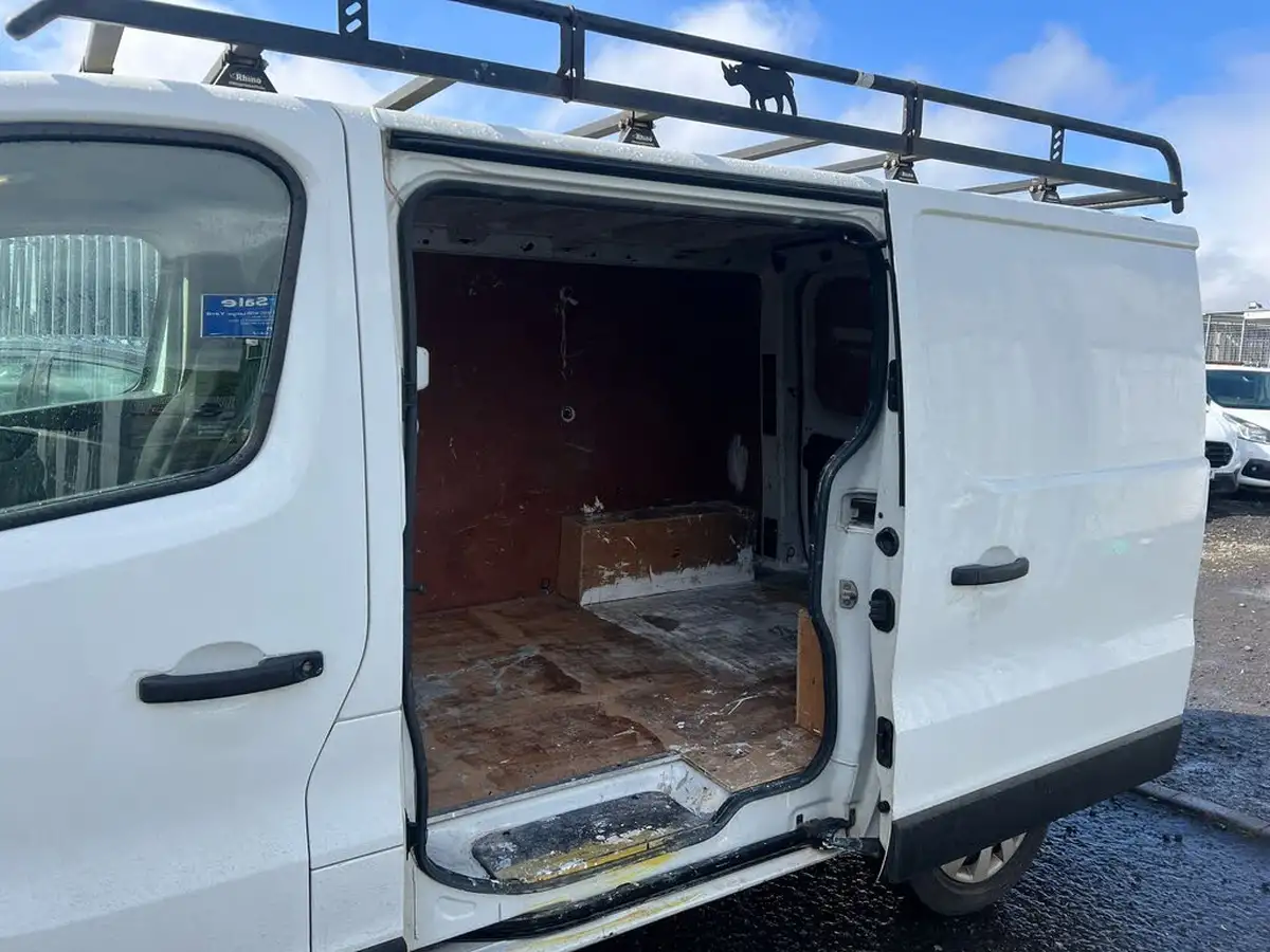 2019-renault-trafic-16dci-sl27-120-business-e6-panel-van-big-4