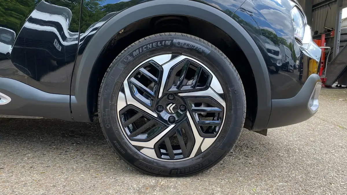 2024-citroen-c4-12-puretech-max-130ps-ss-eat8-big-14