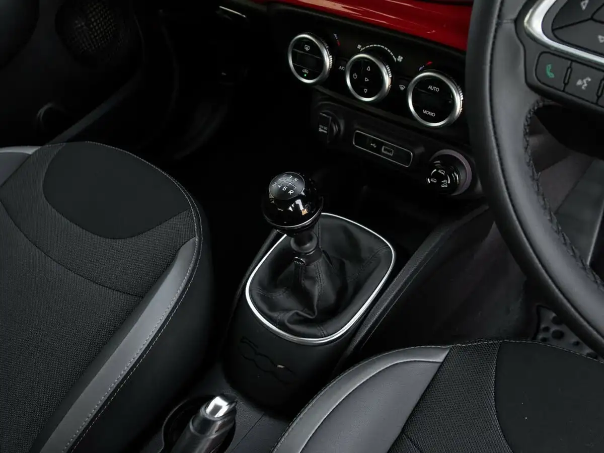 2018-fiat-500l-14-cross-big-25