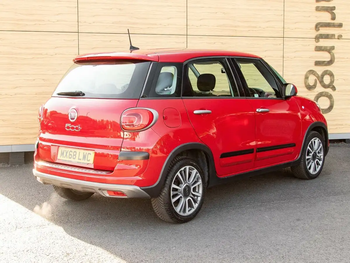 2018-fiat-500l-14-cross-big-1