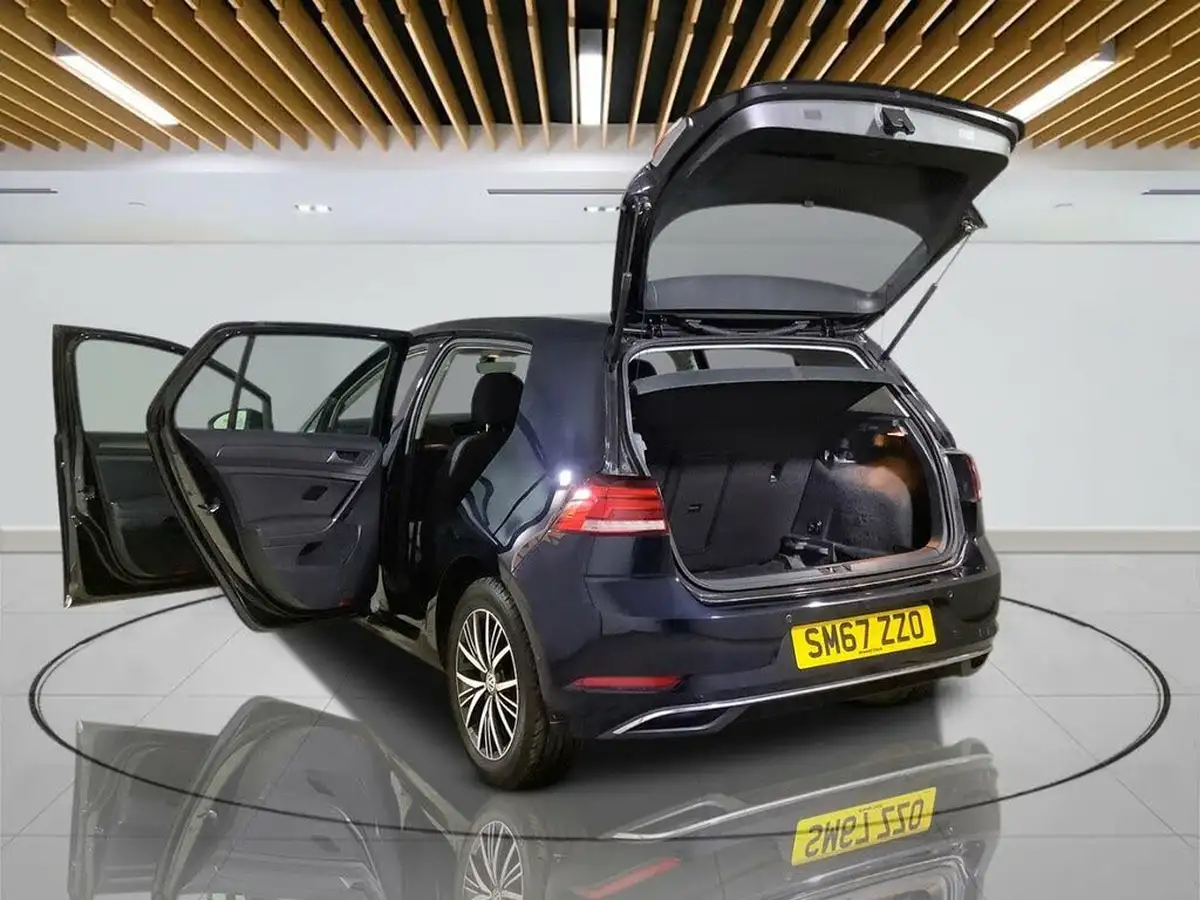 2018-volkswagen-golf-14-tsi-se-nav-hatchback-5d-dsg-big-10