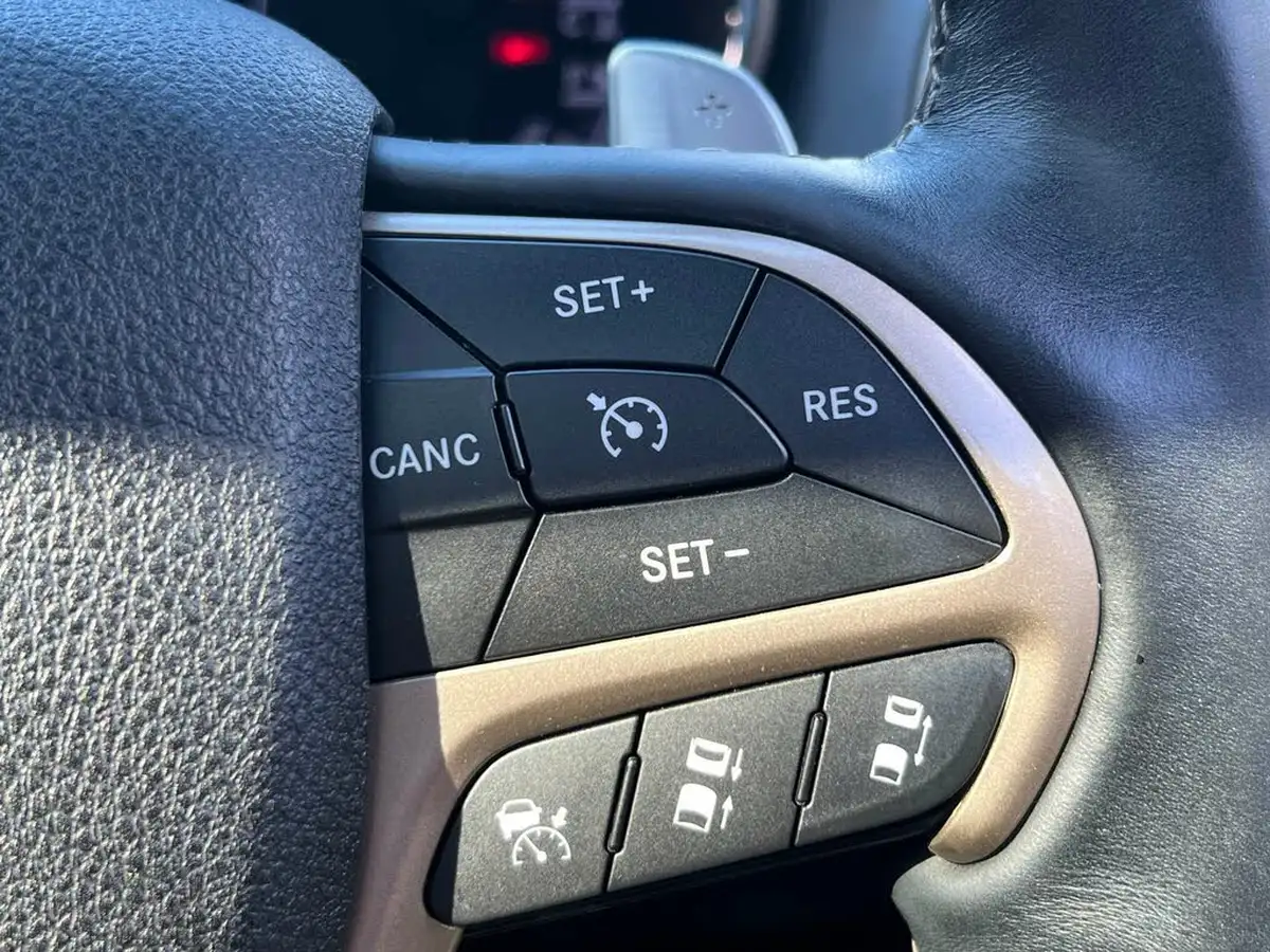2017-jeep-grand-cherokee-30crd-overland-4x4-big-58