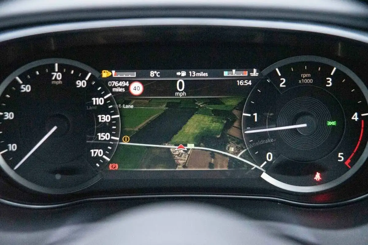 2021-jaguar-e-pace-20-d165-r-dynamic-se-big-14