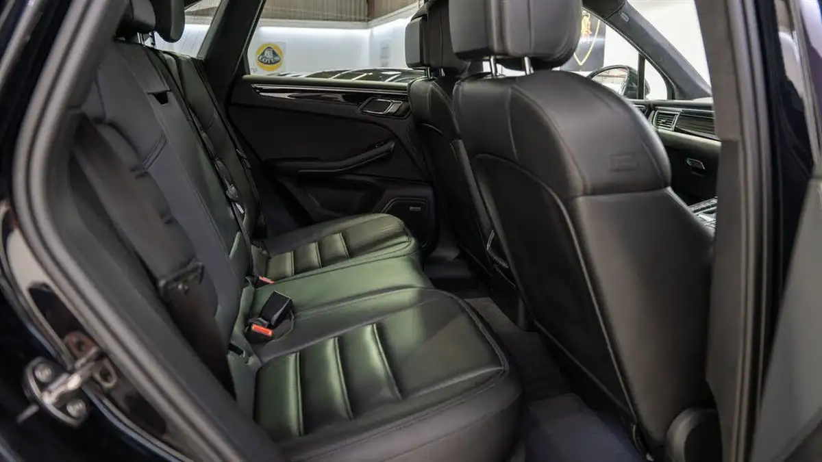 2014-porsche-macan-36-turbo-big-26