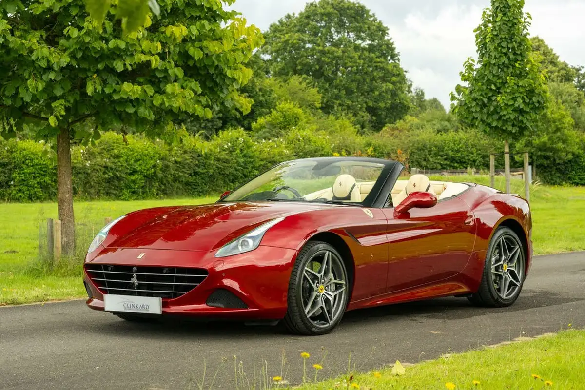2015-ferrari-california-39-t-big-16