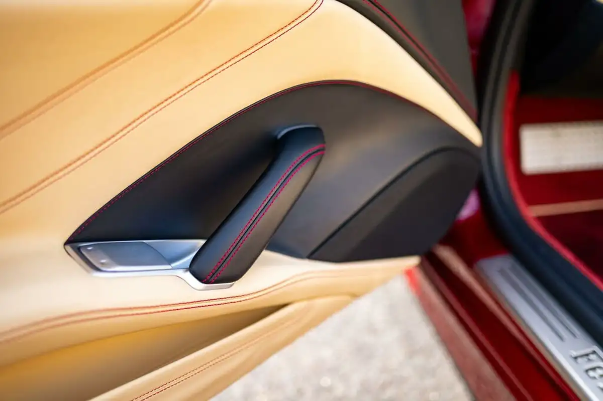 2015-ferrari-california-39-t-big-68