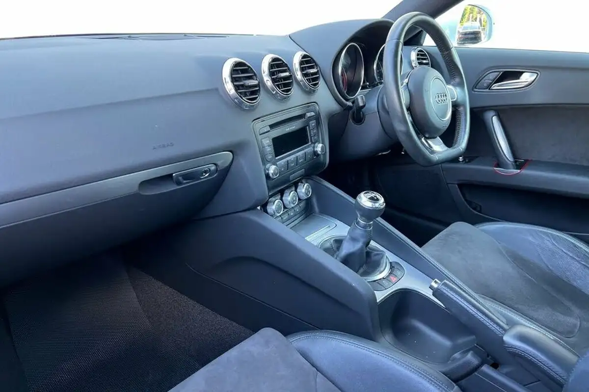 2012-audi-tt-coupe-18-tfsi-sport-big-10