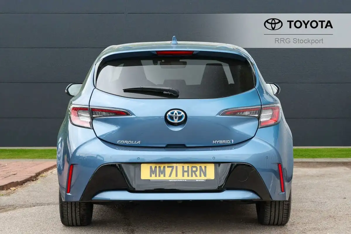 2022-toyota-corolla-18-vvt-i-design-120bhp-trk-hatchback-5d-big-18