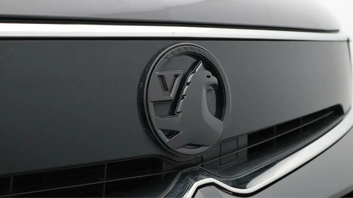 2023-vauxhall-grandland-12-gs-130ps-big-21
