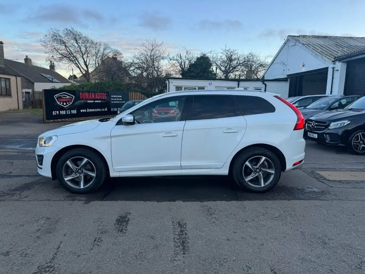 2014-volvo-xc60-20td-d4-r-design-lux-181bhp-nav-ss-1969cc-geartronic-big-3
