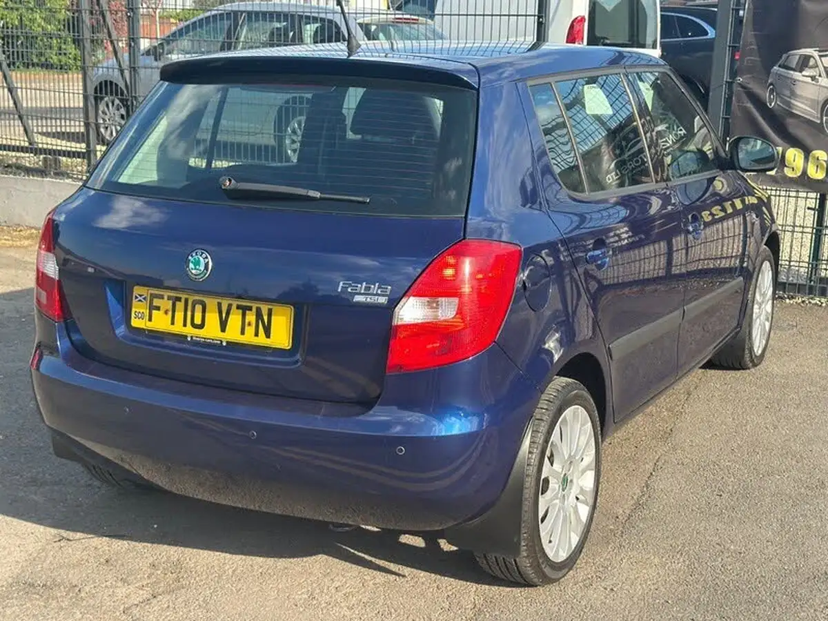 2010-skoda-fabia-12-elegance-85bhp-hatchback-1198cc-big-25