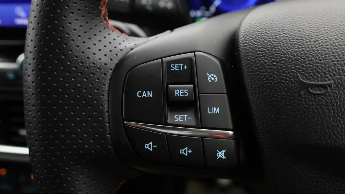 2021-ford-puma-suv-10-st-line-125ps-hybrid-mhev-big-21