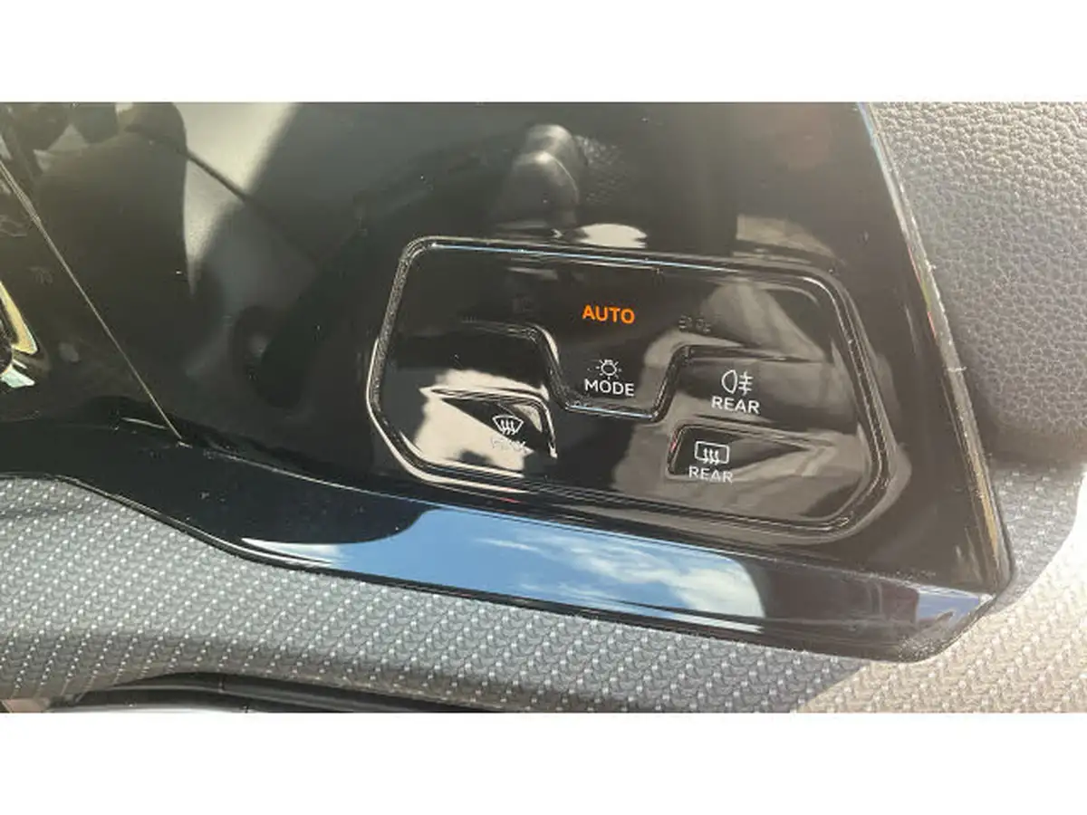 2022-volkswagen-golf-15-etsi-r-line-150ps-hatchback-big-28