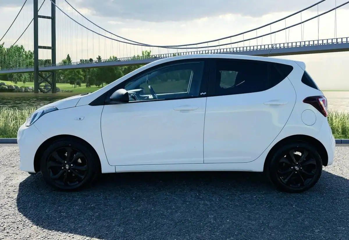 2019-hyundai-i10-10-play-big-6