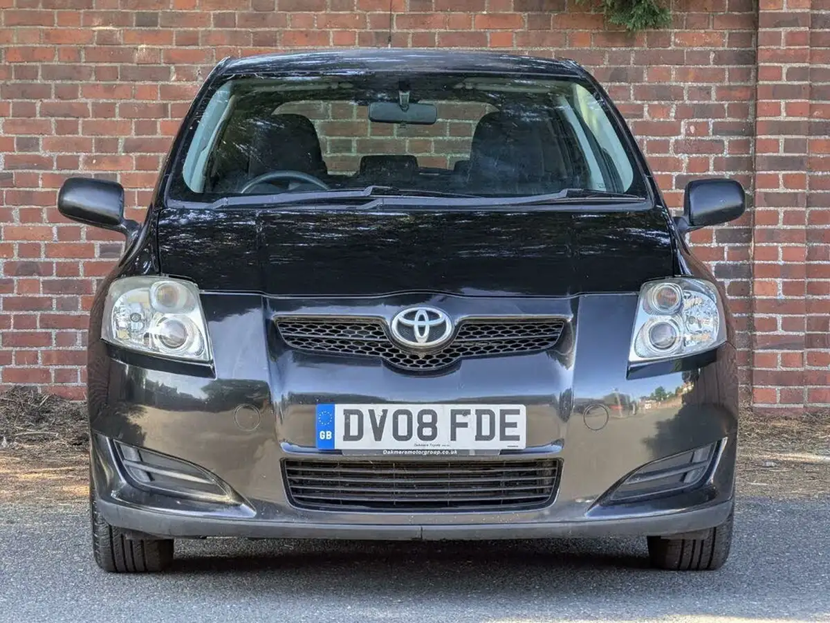 2008-toyota-auris-14-t2-5d-big-1