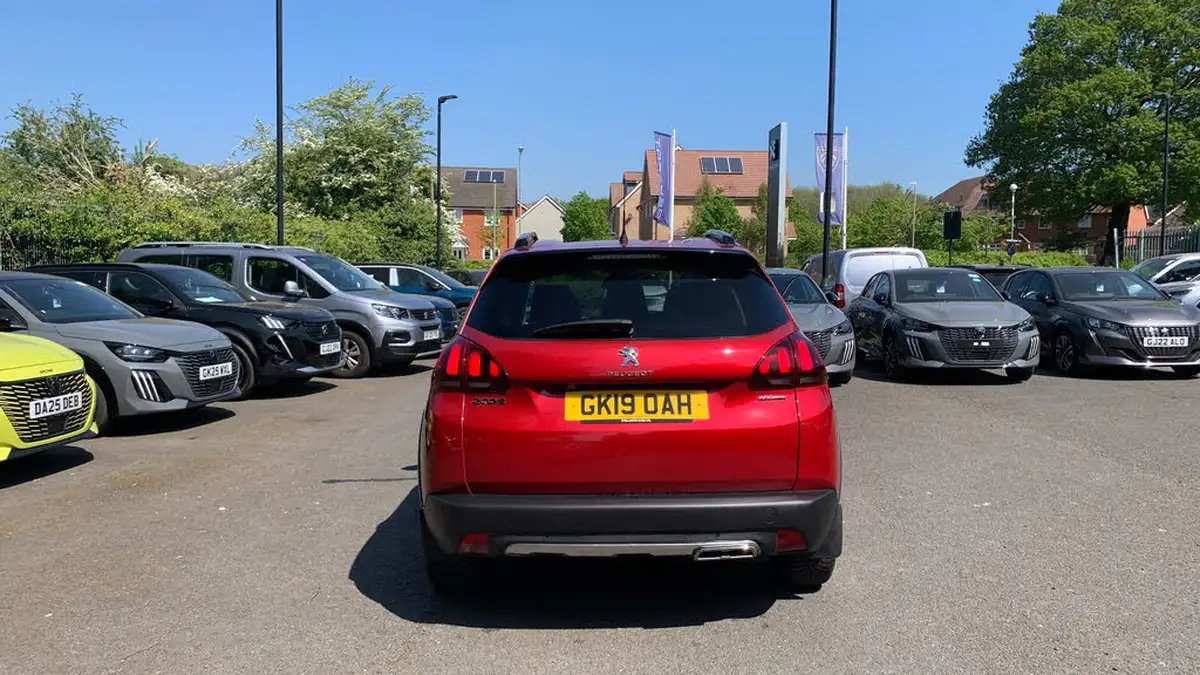 2019-peugeot-2008-suv-12-puretech-gt-line-130bhp-big-8
