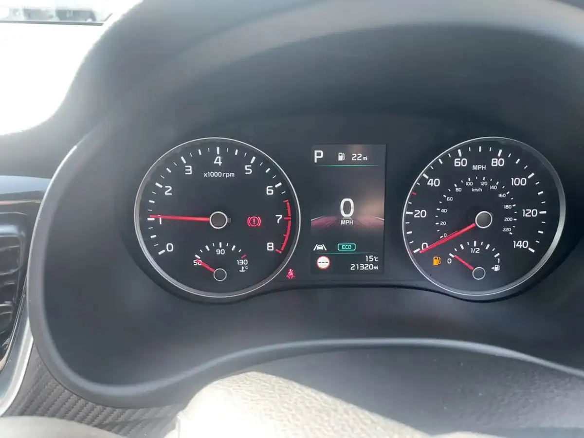 2022-kia-stonic-10-t-gdi-gt-line-s-dct-big-17