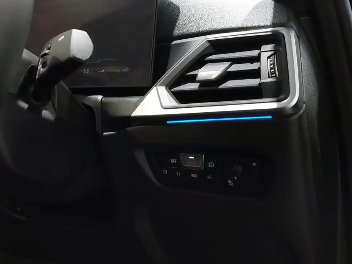 2024-bmw-3-series-20-320i-m-sport-saloon-4d-big-12