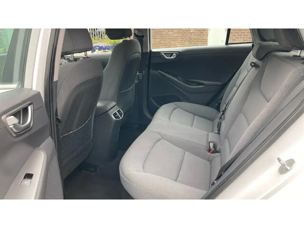 2021-hyundai-ioniq-16-gdi-premium-hybrid-big-15