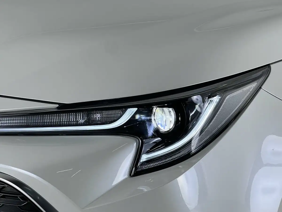 2021-toyota-corolla-18-vvt-i-excel-trk-hatchback-big-7