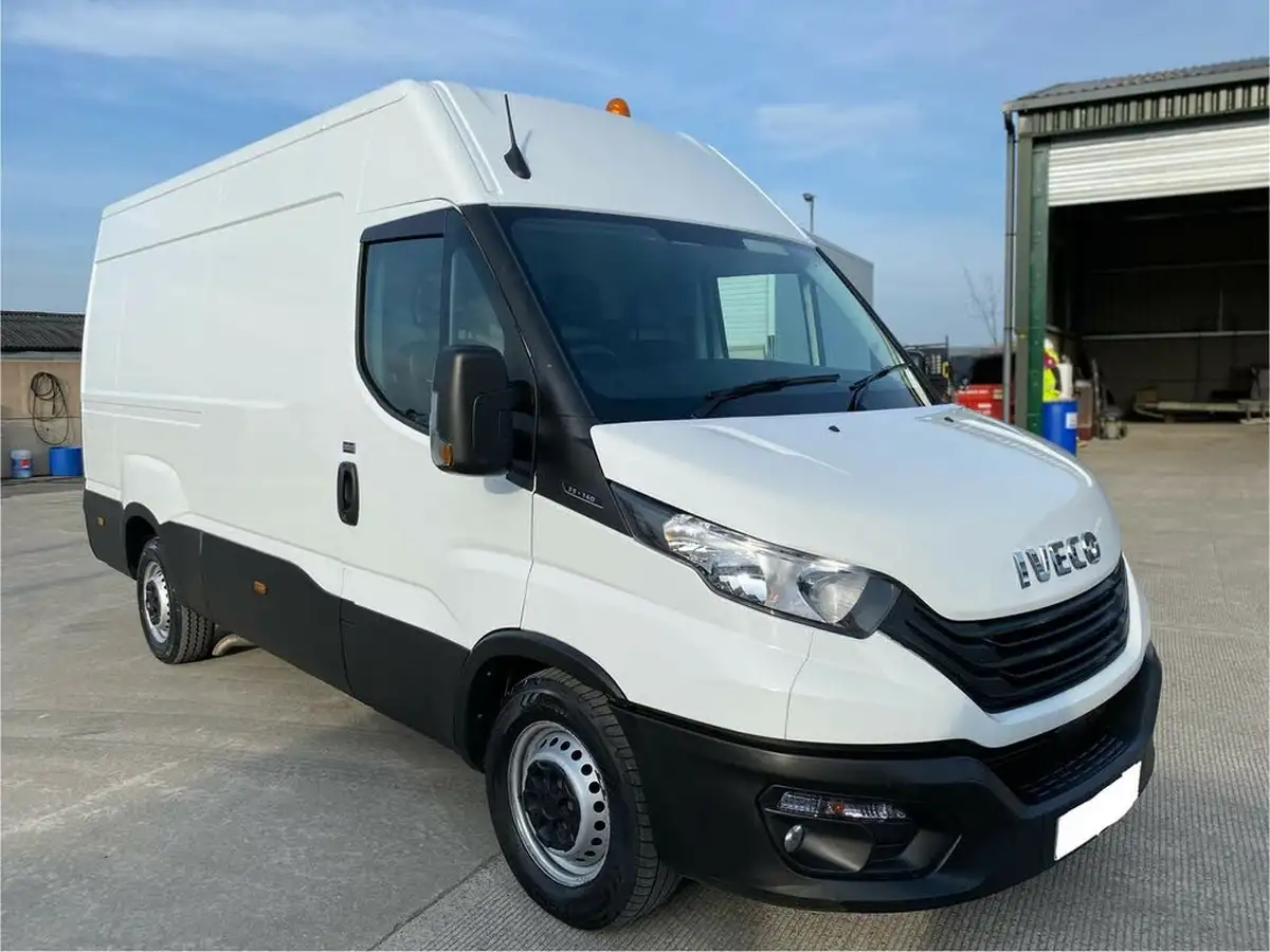 2023-iveco-daily-s-class-23td-35s14v-business-3520mm-h2-136pseu6dt-big-2