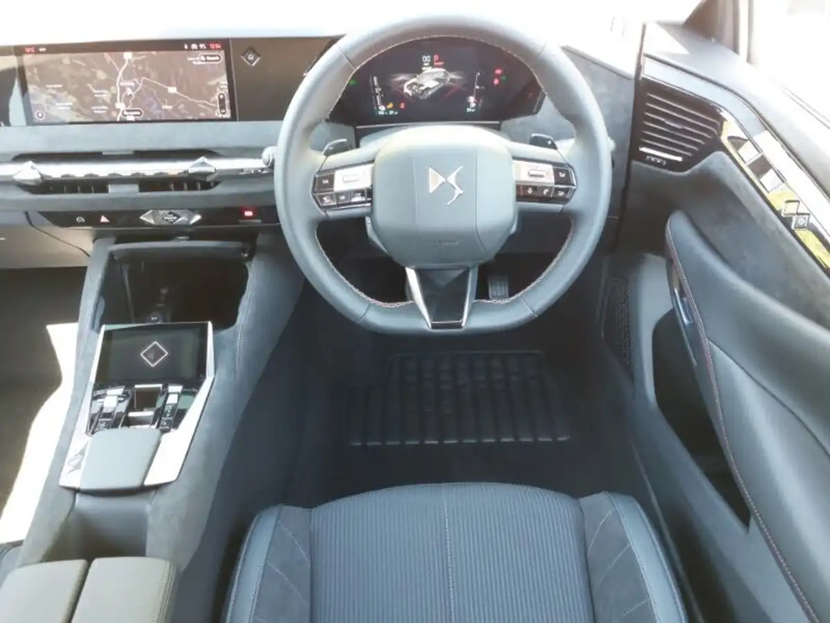 2024-ds-ds-4-e-tense-performance-line-nav-big-3