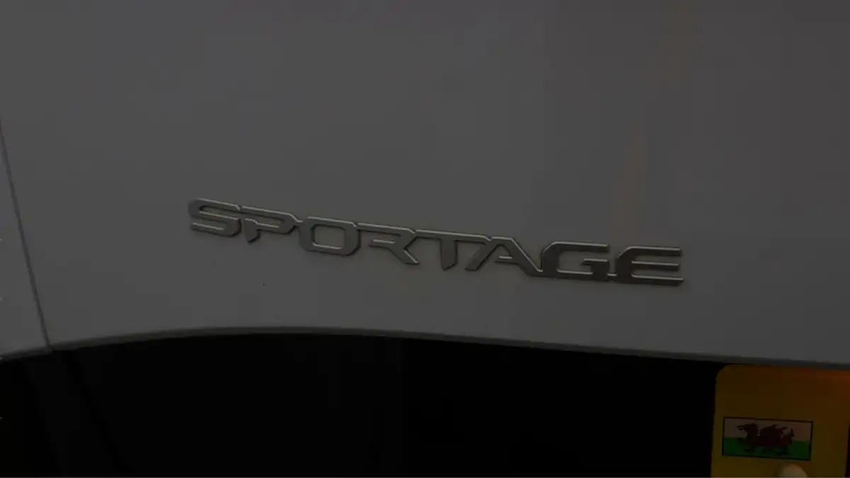 2022-kia-sportage-16-t-gdi-gt-line-226bhp-hev-1598cc-auto-big-19