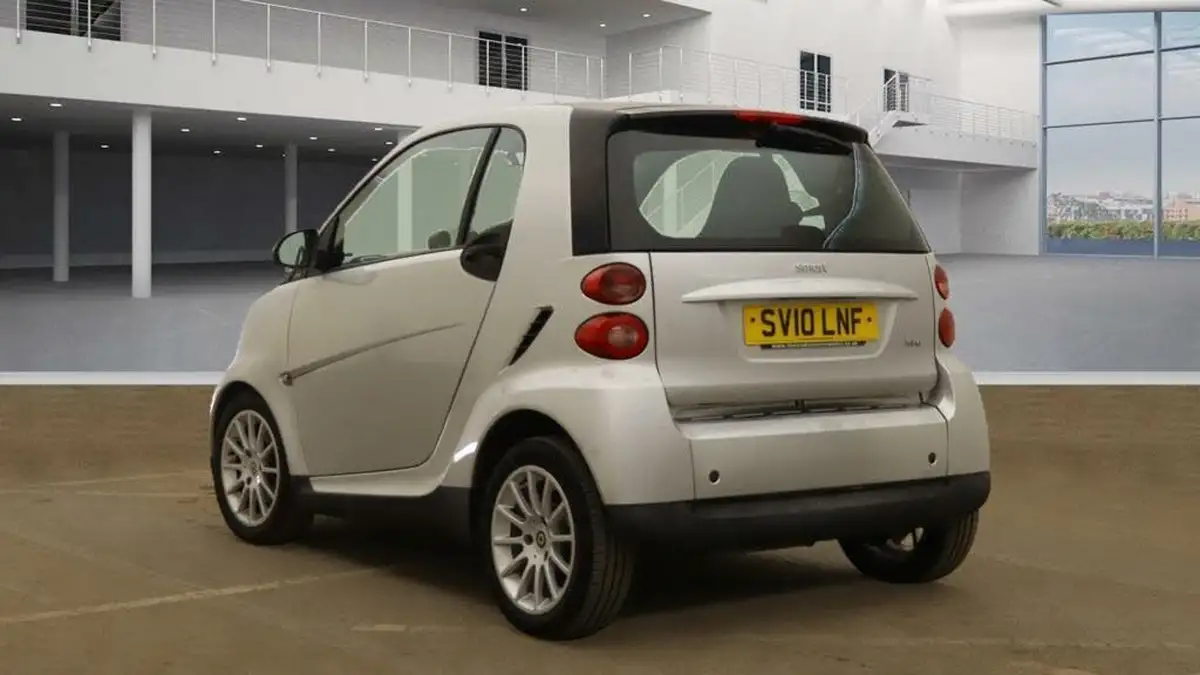 2009-smart-fortwo-10-passion-71bhp-coupe-big-8