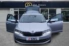 2019-skoda-octavia-16tdi-se-l-estate-dsg-small-9